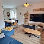 1er Etage - 90 M Plein Centre-ville !