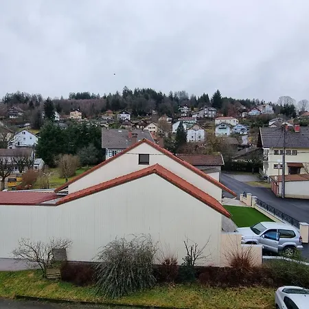 1er Etage - 90 M Plein Centre-ville ! * Gerardmer
