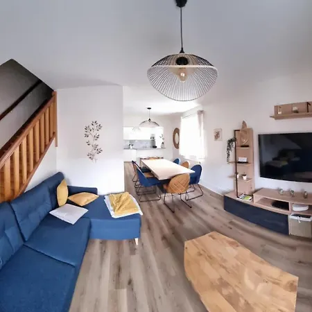 Апартаменты 1er Etage - 90 M Plein Centre-ville ! Жерарме