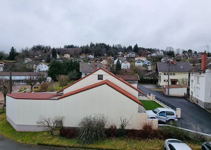 1er Etage - 90 M Plein Centre-ville ! * Gerardmer