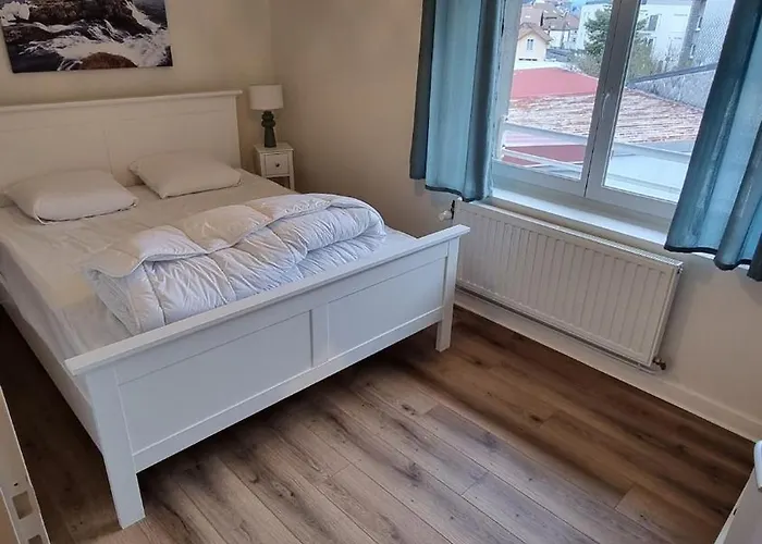 1er Etage - 90 M Plein Centre-ville !